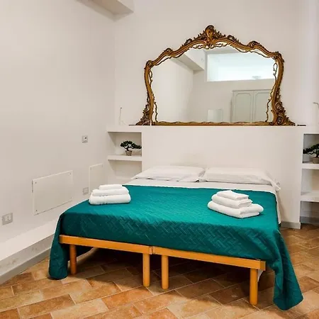 Hostmate - Cardinal Del Monte - 2 Apartmán *