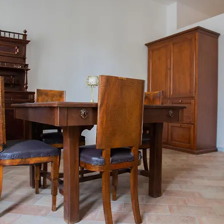 شقة Hostmate - Cardinal Del Monte- Charm