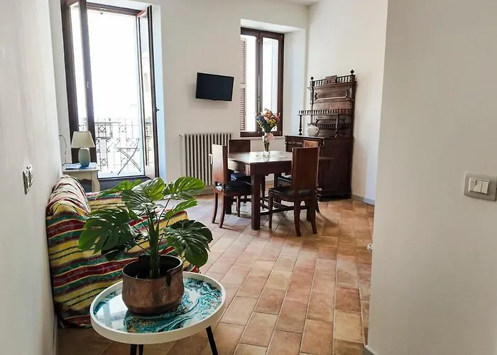 Apartmán Hostmate - Cardinal Del Monte - 2 *