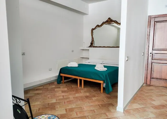 Hostmate - Cardinal Del Monte - 2 * Gualdo Tadino